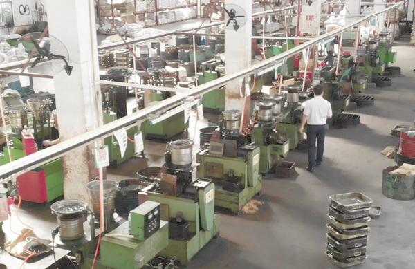 陽昶精密制造生產車間